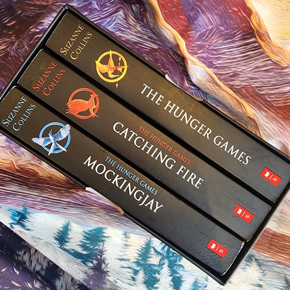 The Hunger Games Book Trilogy Boxed Set